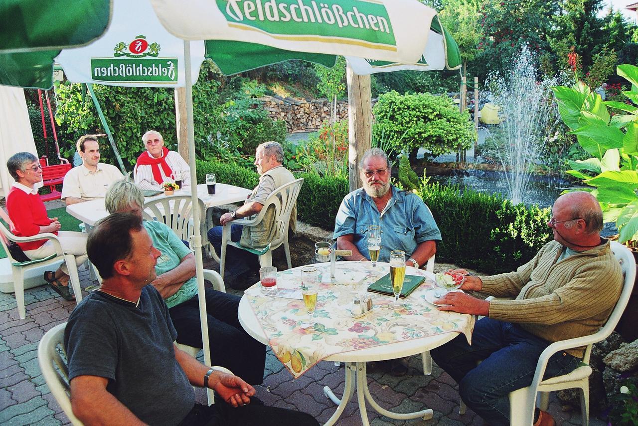 Familienhotel Zur Linde Panschwitz-Kuckau Exterior foto